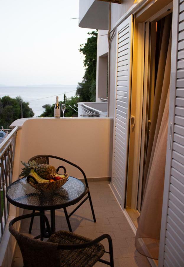 Rizos Bay Sarakiniko Hotell Sarakiniko  Exteriör bild